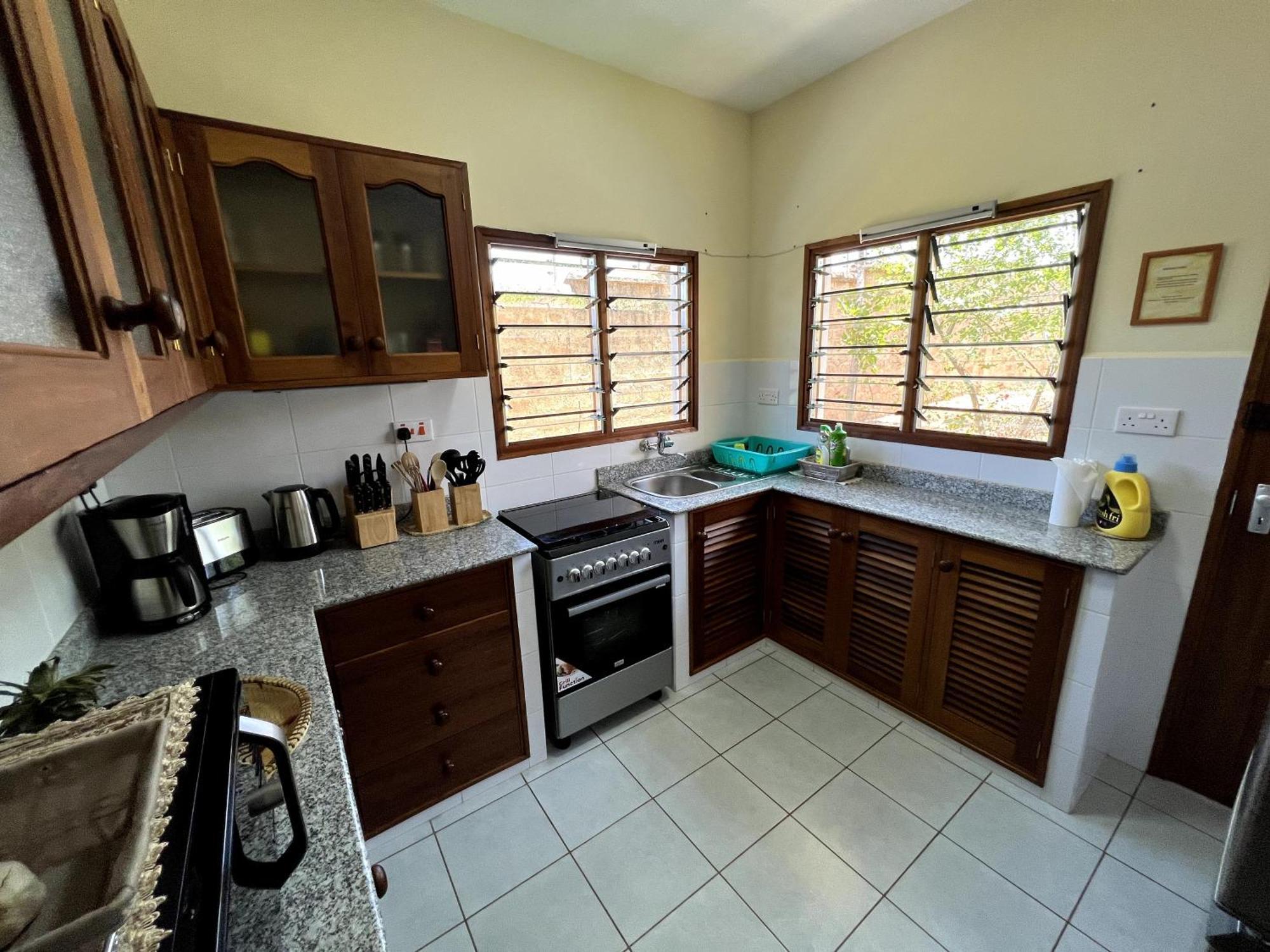 Paradiesische Villa Maisha Mazuri Mit Pool. Terrasse Und Personal Diani Beach Exterior photo