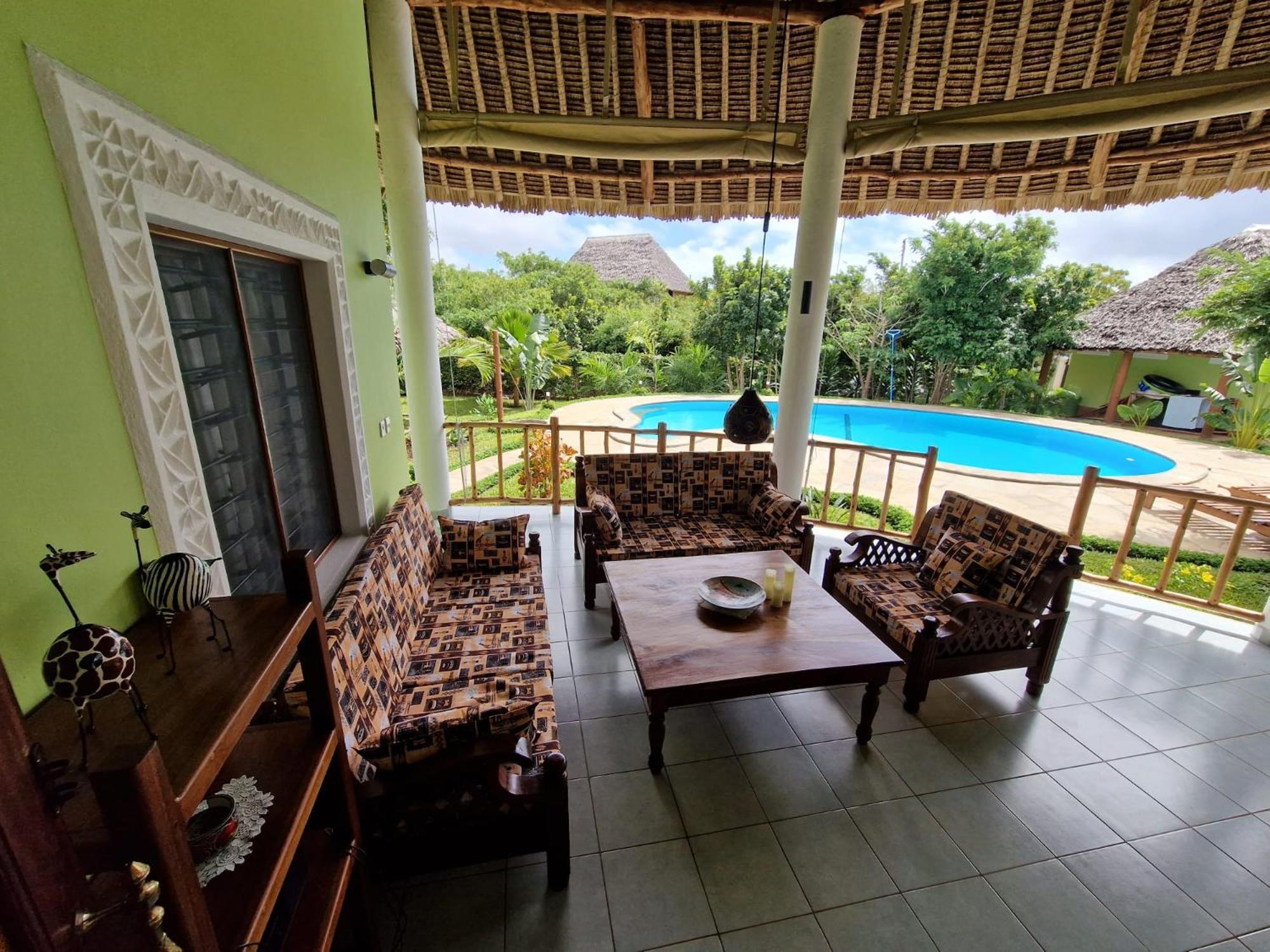 Paradiesische Villa Maisha Mazuri Mit Pool. Terrasse Und Personal Diani Beach Exterior photo